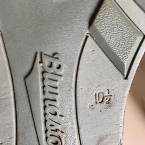 Blundstones size 10.5 Aus - Picture 4 of 4